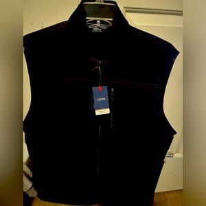 NWT Mens Izod vest